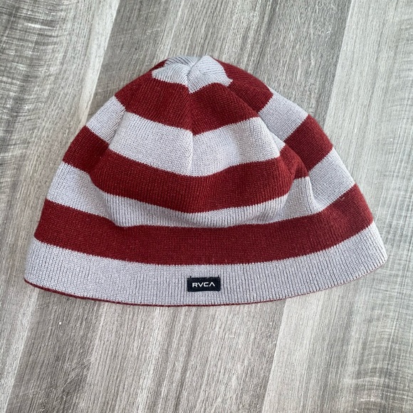 Reversible Beanie - Picture 2 of 4